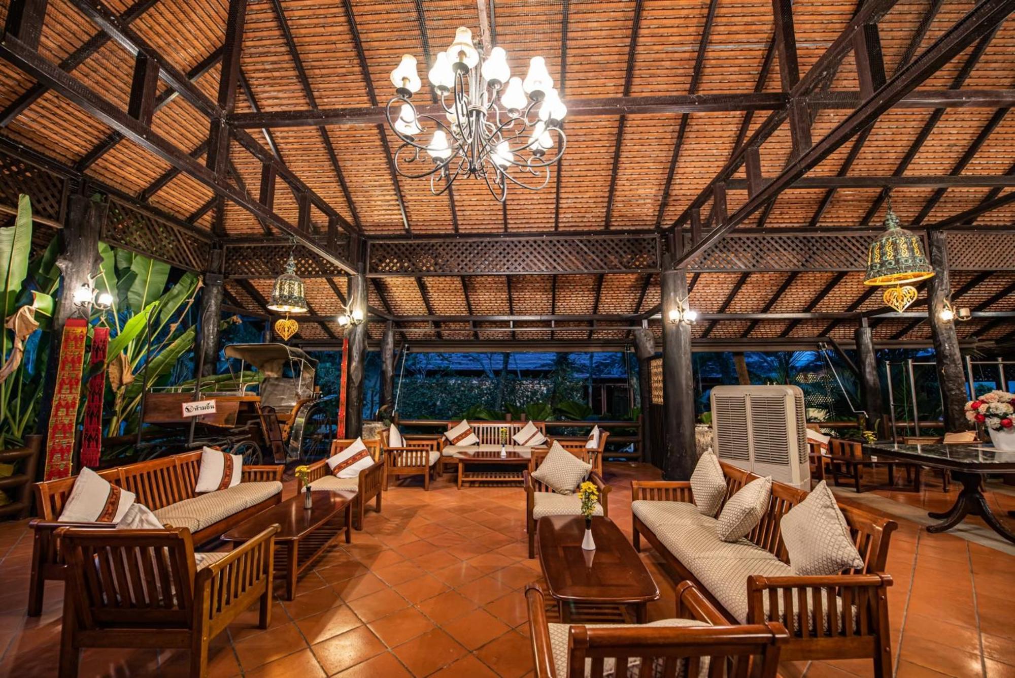 Horizon Village & Resort Doi Saket Exterior photo