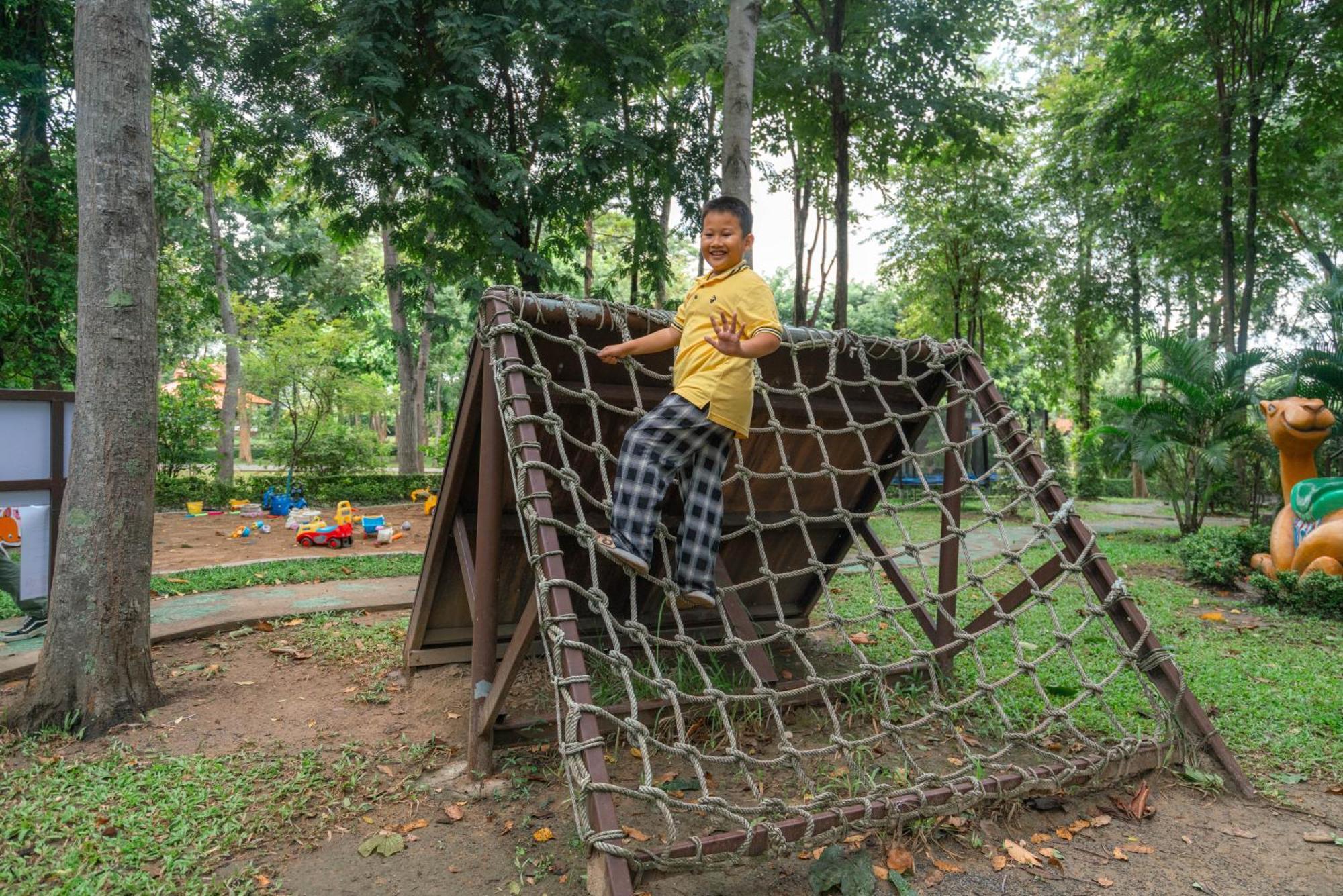Horizon Village & Resort Doi Saket Exterior photo